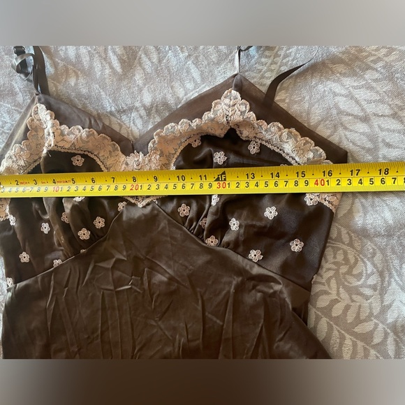 Vintage Brown and Mocha Lace Nightgown - Picture 5 of 5